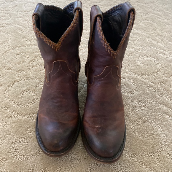 Lane Boot - Picture 2 of 3